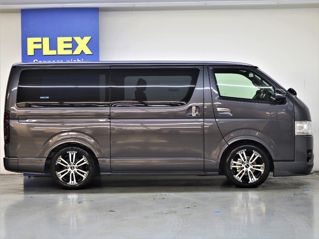 トヨタ ハイエース 200系 オーバーフェンダー FLEX 車好きがこだわる】FLEXオリジナル ハイエース Delfino Line