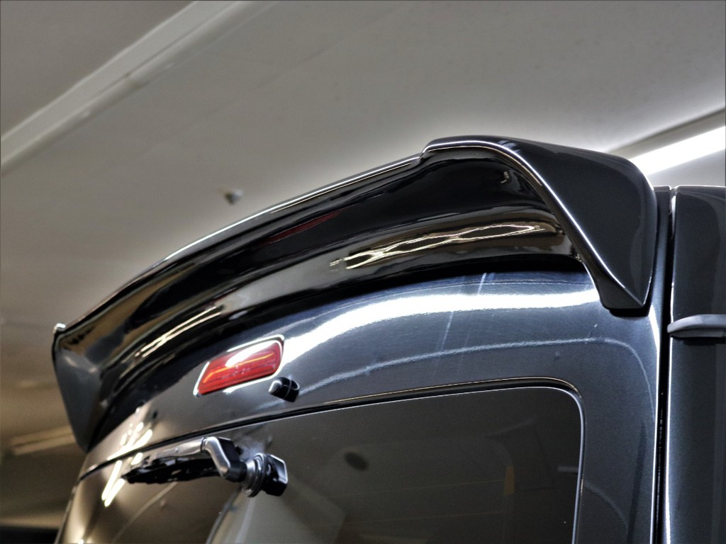 ベンチュリーリアルーフスポイラー！