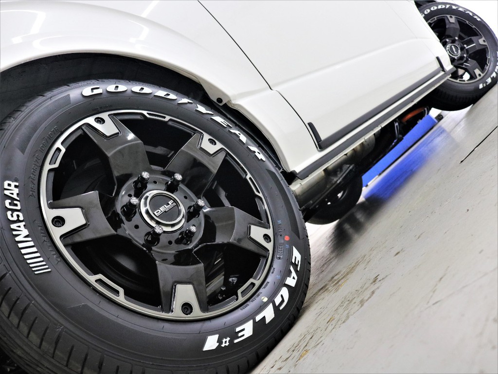 １７inch ＦＬＥＸ【Ｄｅｌｆ０３】アルミホイール＆Ｇｏｏｄｙｅａｒナスカータイヤ！