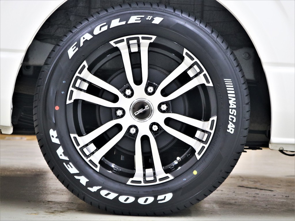 新品１７inchＦＬＥＸ【Ｄｅｌｆ０２】アルミホイール！グッドイヤーナスカータイヤ！