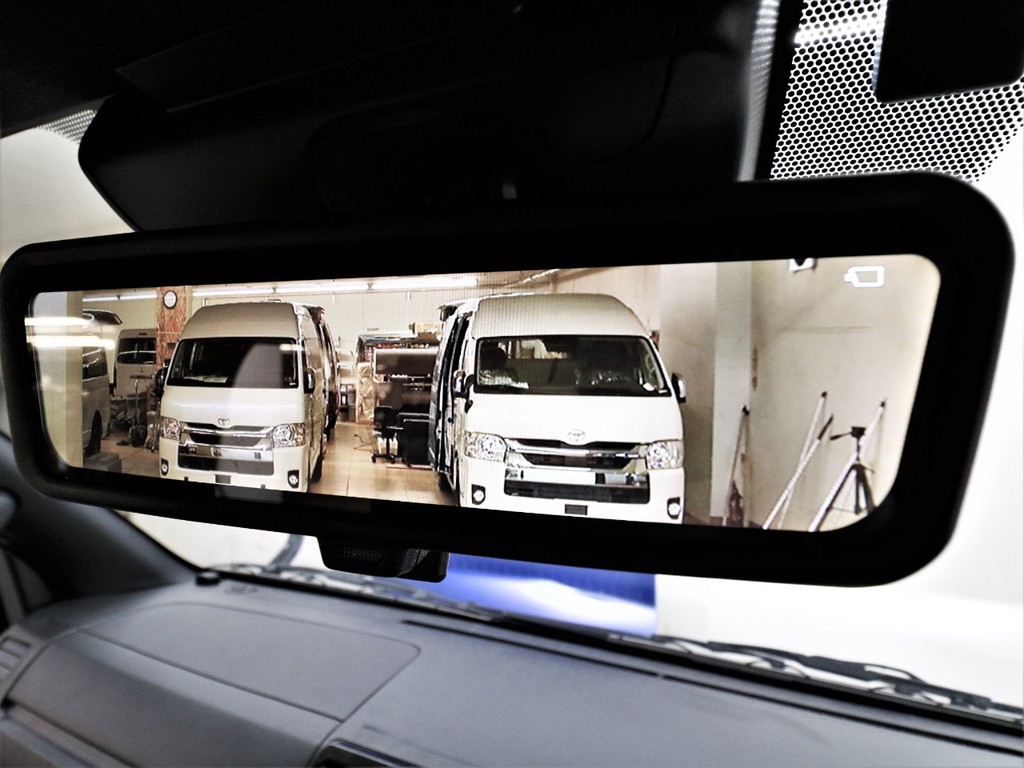 デジタルインナーミラー装備！荷物を沢山積んでいても後方が確認できます！