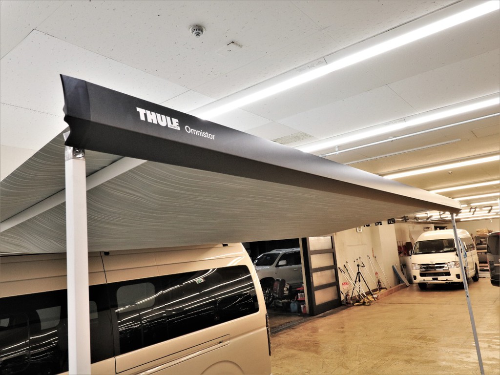 ＴＨＵＬＥ ＯＭＵＮＩＳＴＡＲ サイドオーニング マッドブラック！