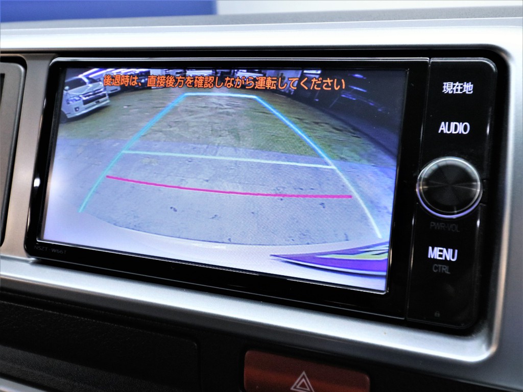 バックカメラも付いております！