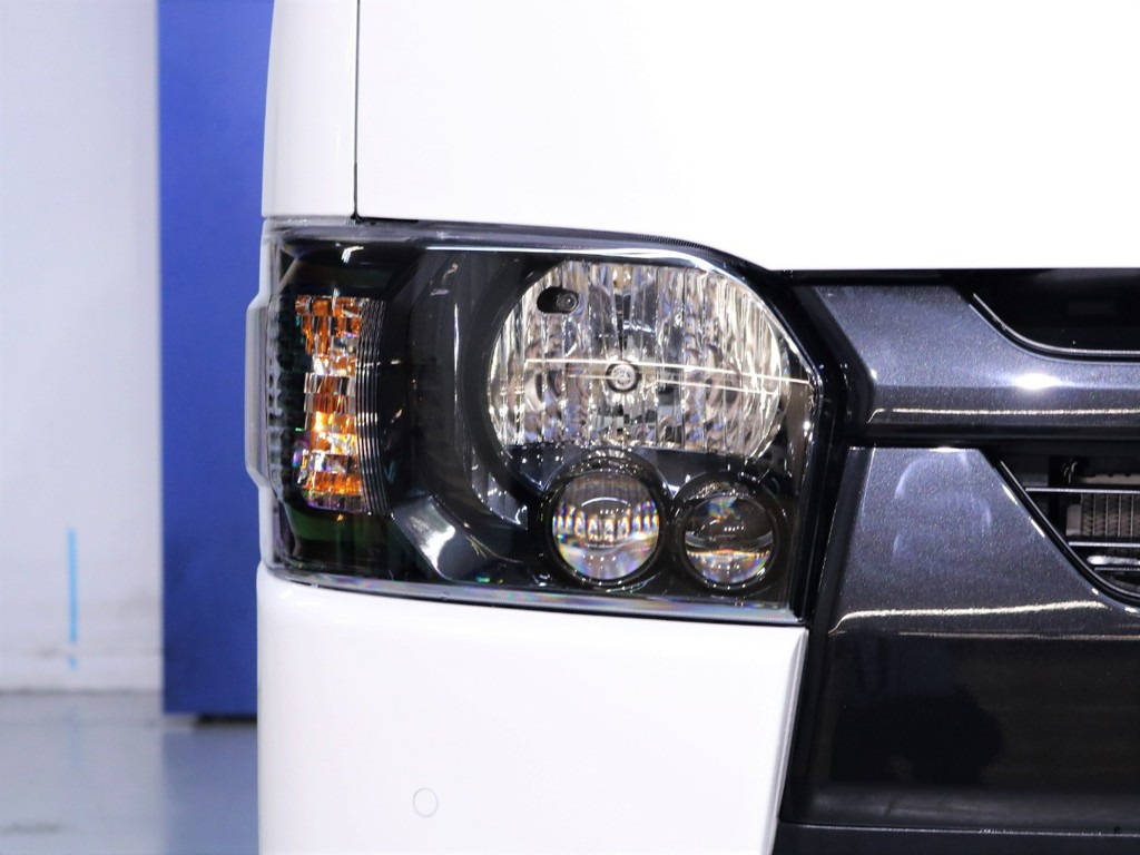 ＬＥＤヘッドランプインナーブラック塗装されております！