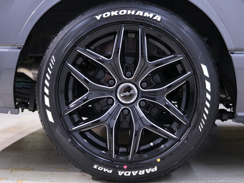 ＹＯＫＯＨＡＭＡ　ＰＡＲＡＤＡタイヤ（ＬＴ規格）