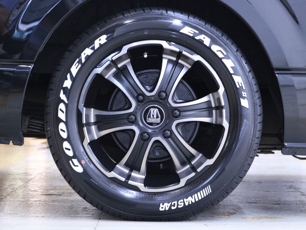 新品ＦＬＥＸオリジナル１７inバルベロワイルドディープスアルミホイール＆新品グッドイヤーナスカータイヤ！