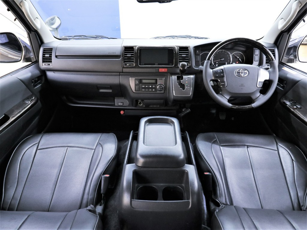 車内もキレイに保たれております！