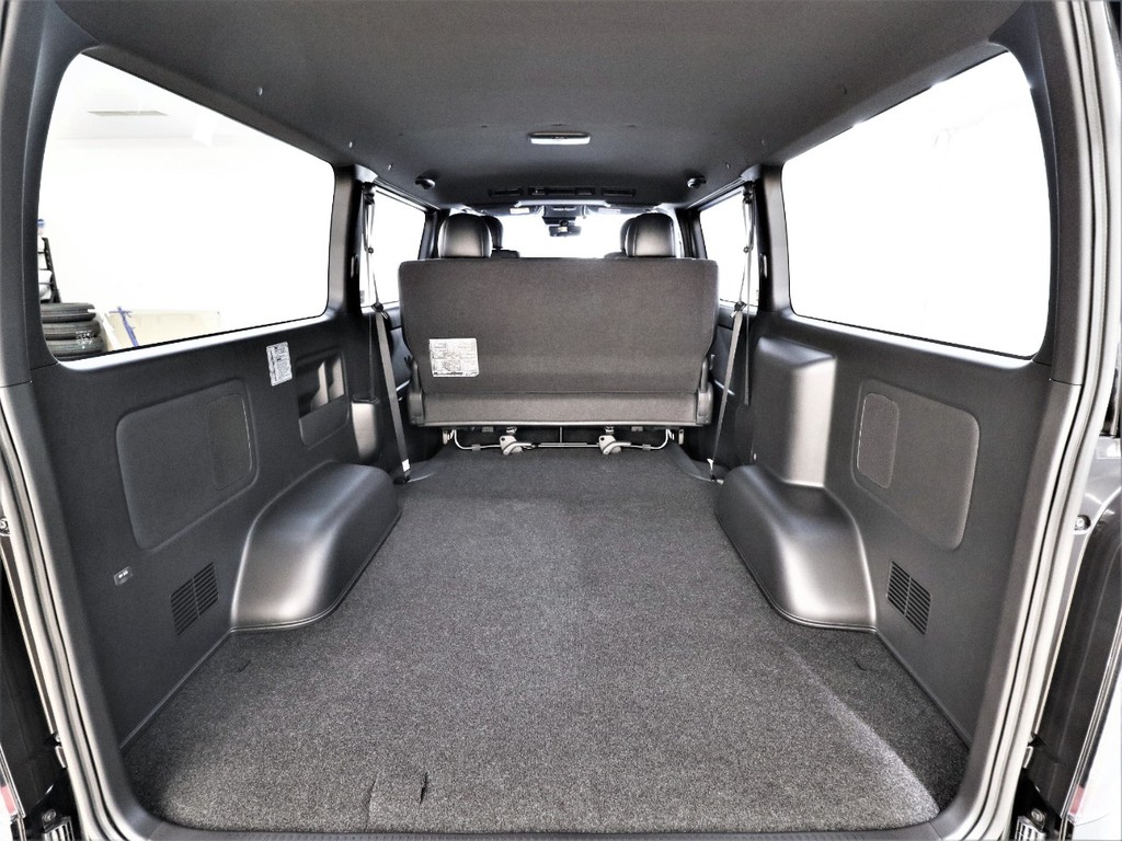 特別仕様車ならではの落ち着いた内装となっております！