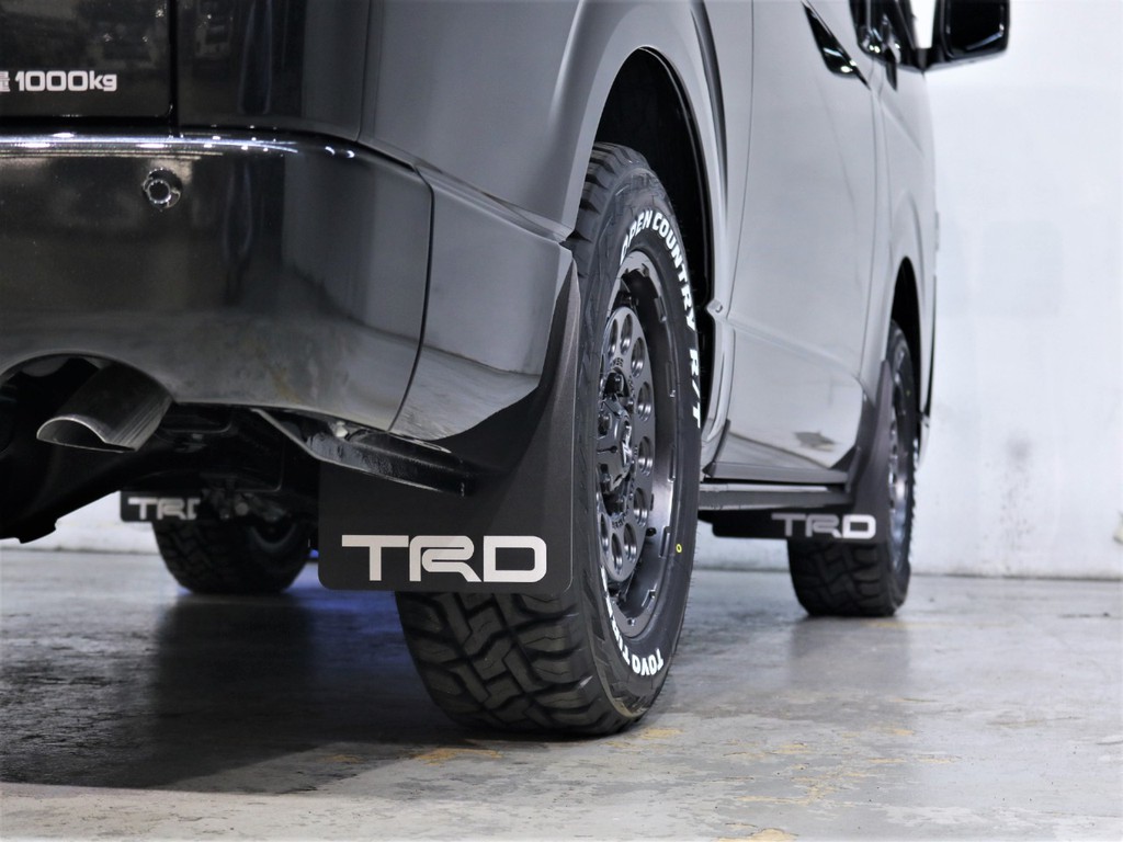 TRDマッドフラップ装着！