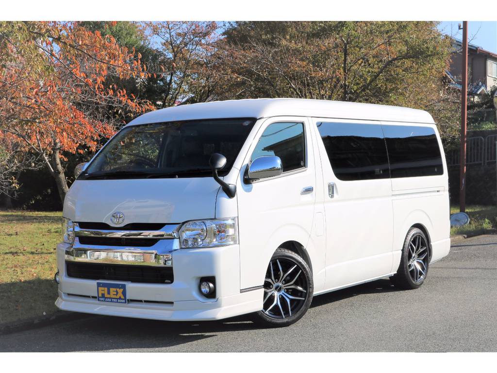 週末が楽しくなっちゃうハイエース♪