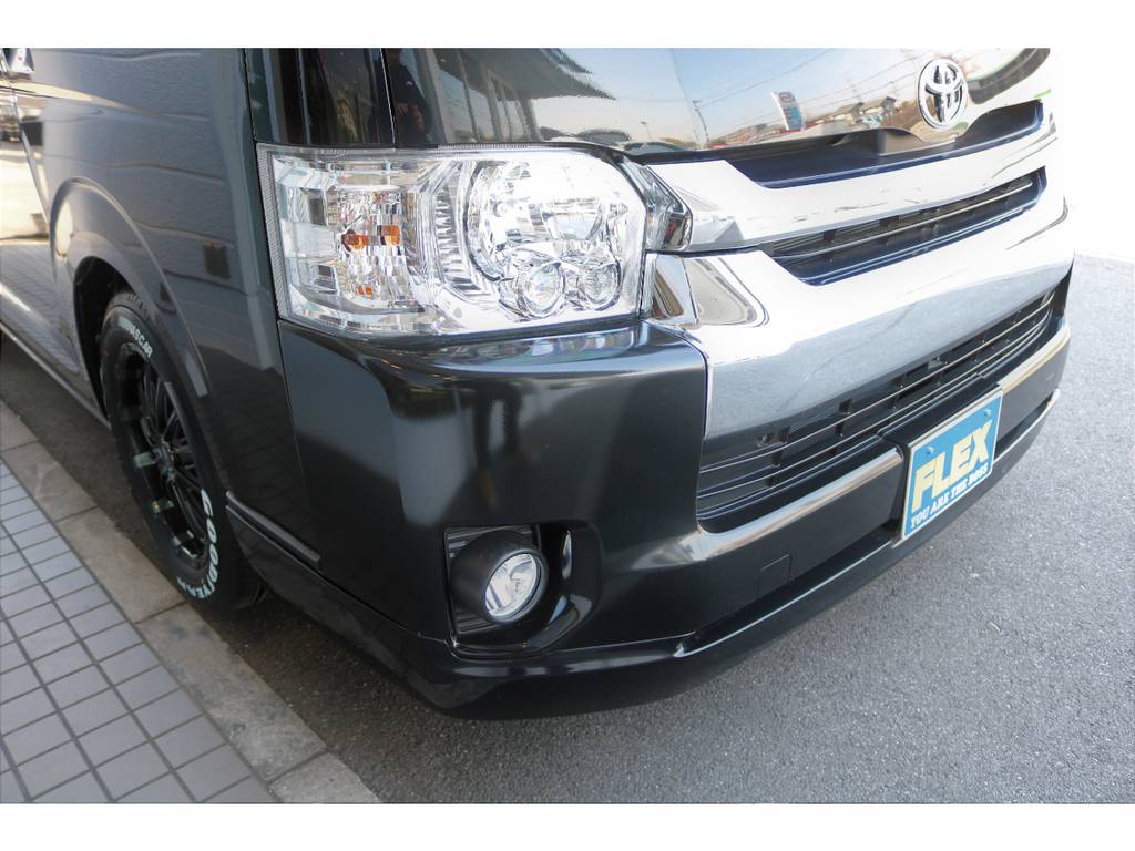 フロントリップを装着するだけで、一新されますね☆