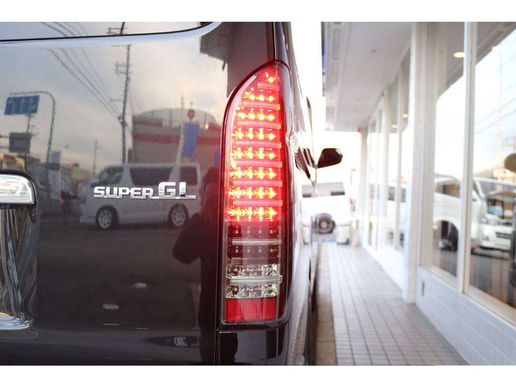 【現在、ＦＬＥＸハイエース大阪店にて展示中です♪】　お問い合わせは、ＴＥＬ０７２－７３０－７７６０　お気軽にどうぞ☆
