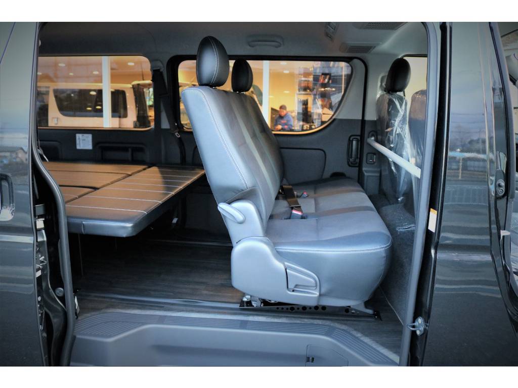 スライドレールを採用しているので、乗用車感覚で使用できますね☆