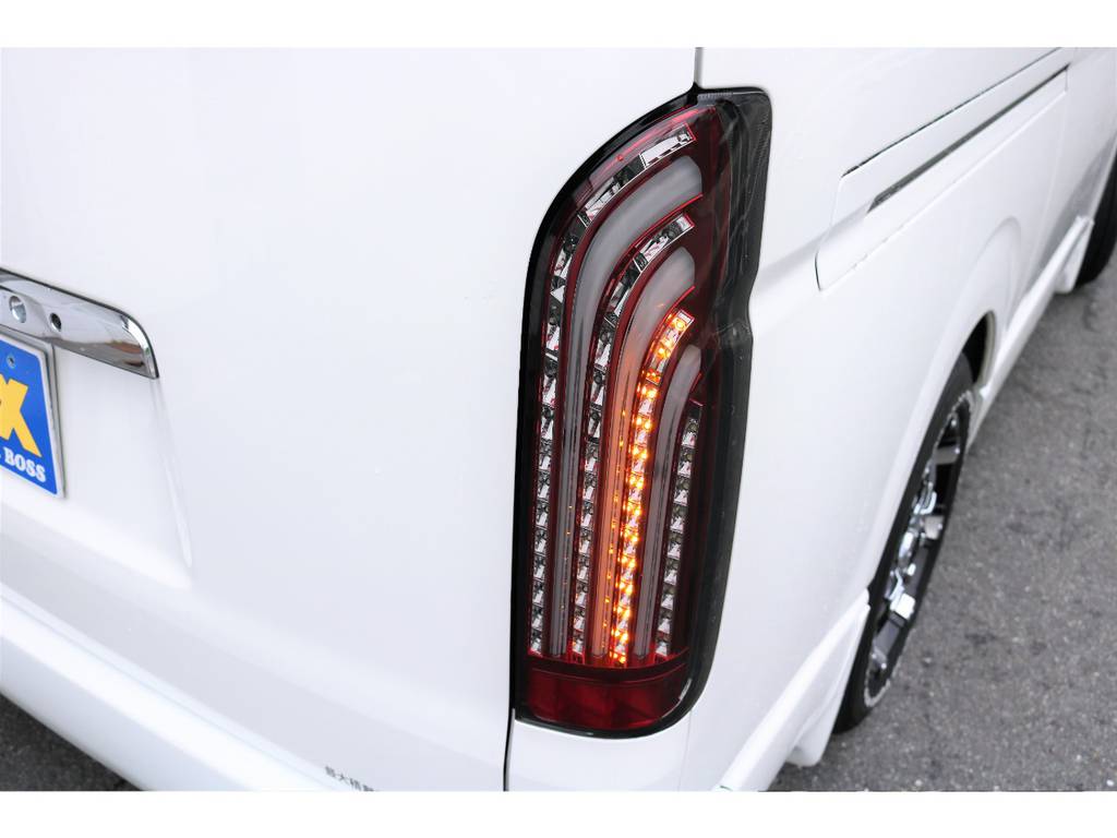 ラブラーク社のＬＥＤテールランプも完備です☆