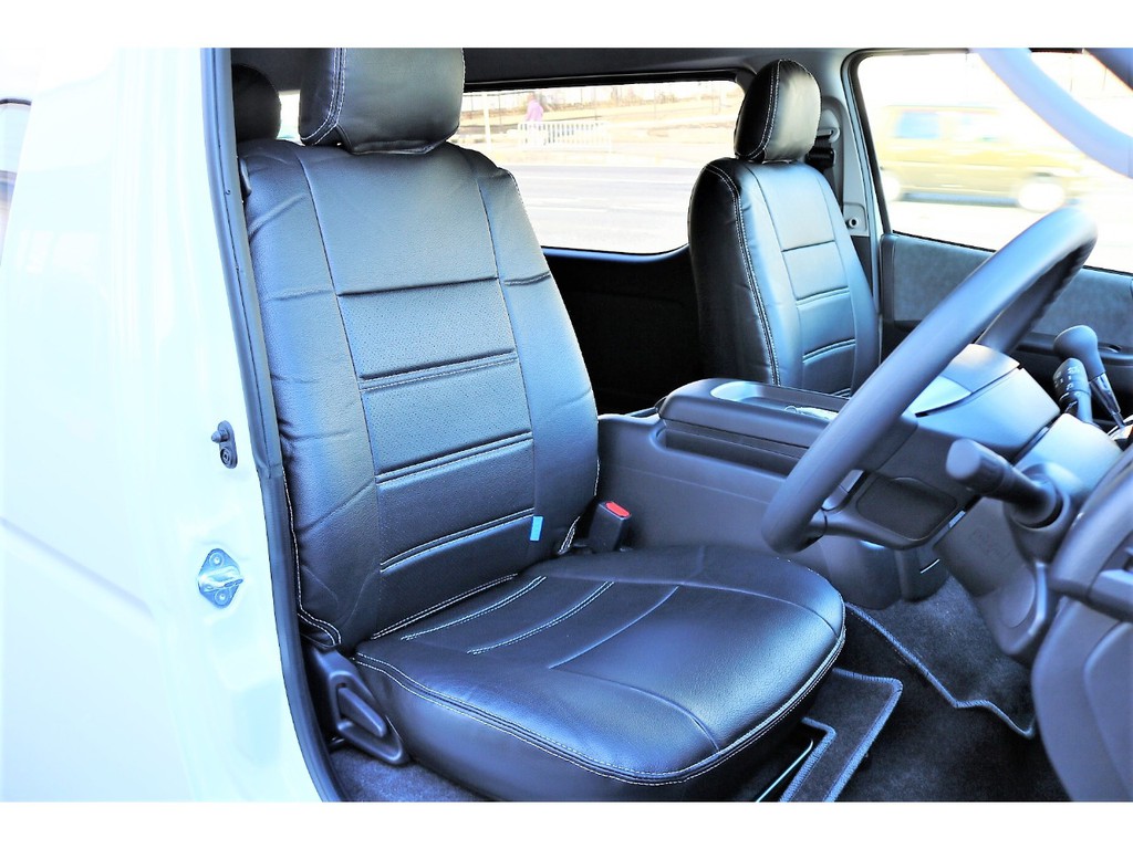 オリジナルシートカバーも完備です。全国納車お受け致します。　お気軽にお問合せ下さいませ。　ＴＥＬ：０７２－７３０－７７６０