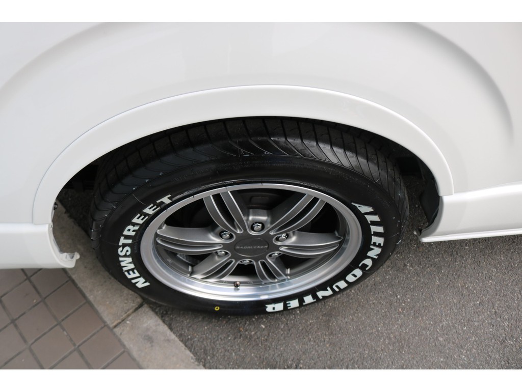 全国納車お受け致します。　お気軽にお問合せ下さいませ。　ＴＥＬ：０７２－７３０－７７６０