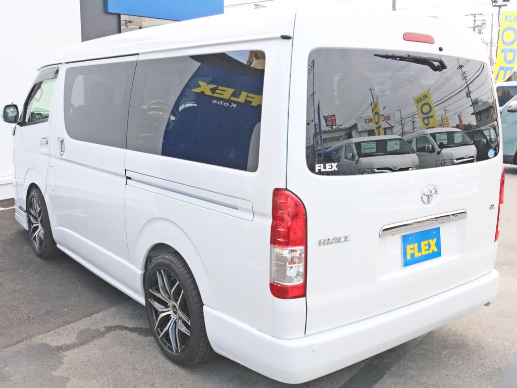 ハイエース、Renocaのことなら専門店のFLEXハイエース神戸店へ！　常時25台以上の展示車両と、全国700台以上のグループ在庫から貴方にぴったりの一台をお探し致します！