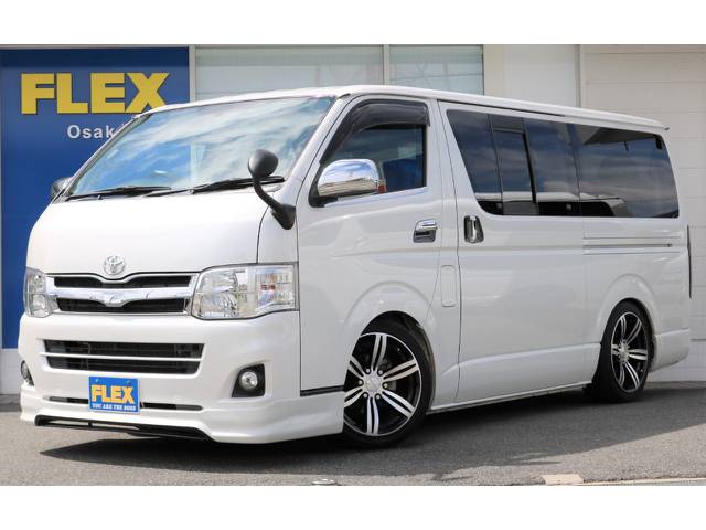 希少マジカルＫＩＴ搭載８人乗り乗用登録車！買取直販格安で大阪店に登場！２０００ガソリンＳ－ＧＬベースです。