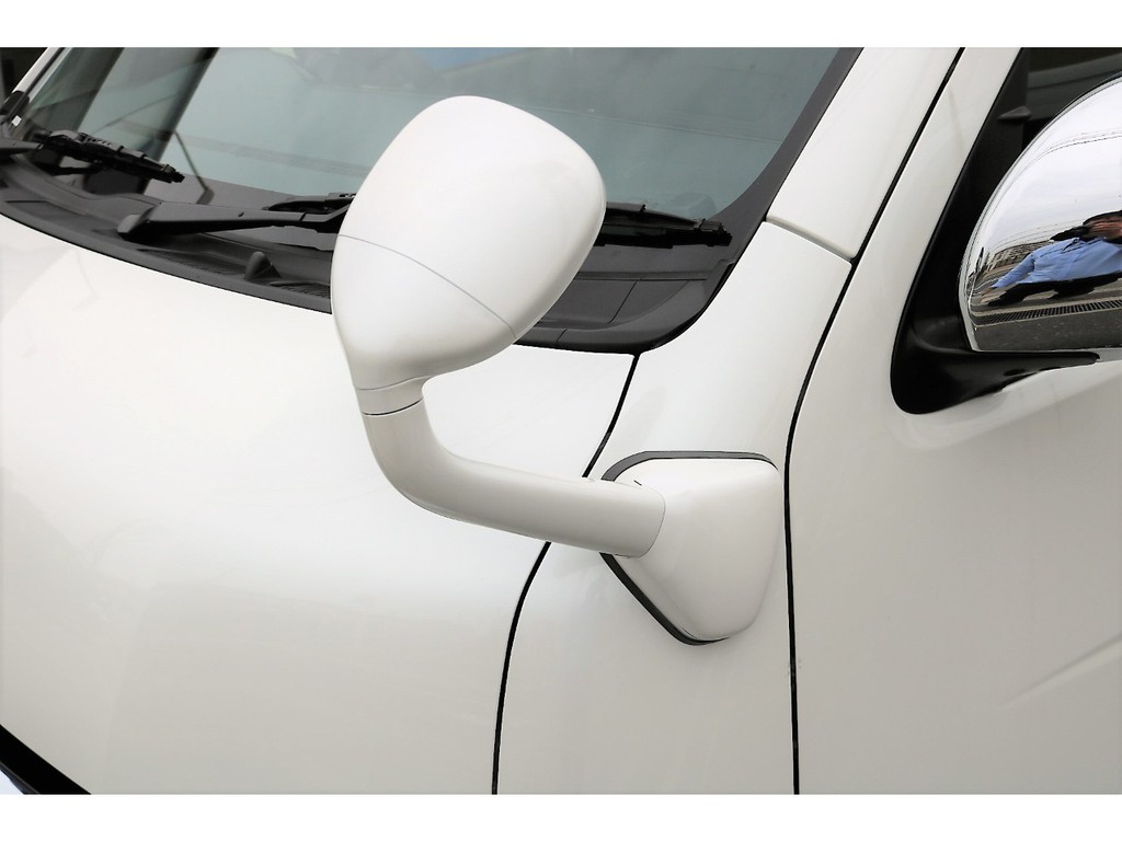 ボディ同色ガッツミラーでスタイリッシュですね！全国納車お受け致します。　お気軽にお問合せ下さいませ。　ＴＥＬ：０７２－７３０－７７６０