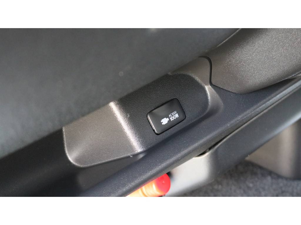 ＡＣ１００Ｖアクセサリーコンセント完備！