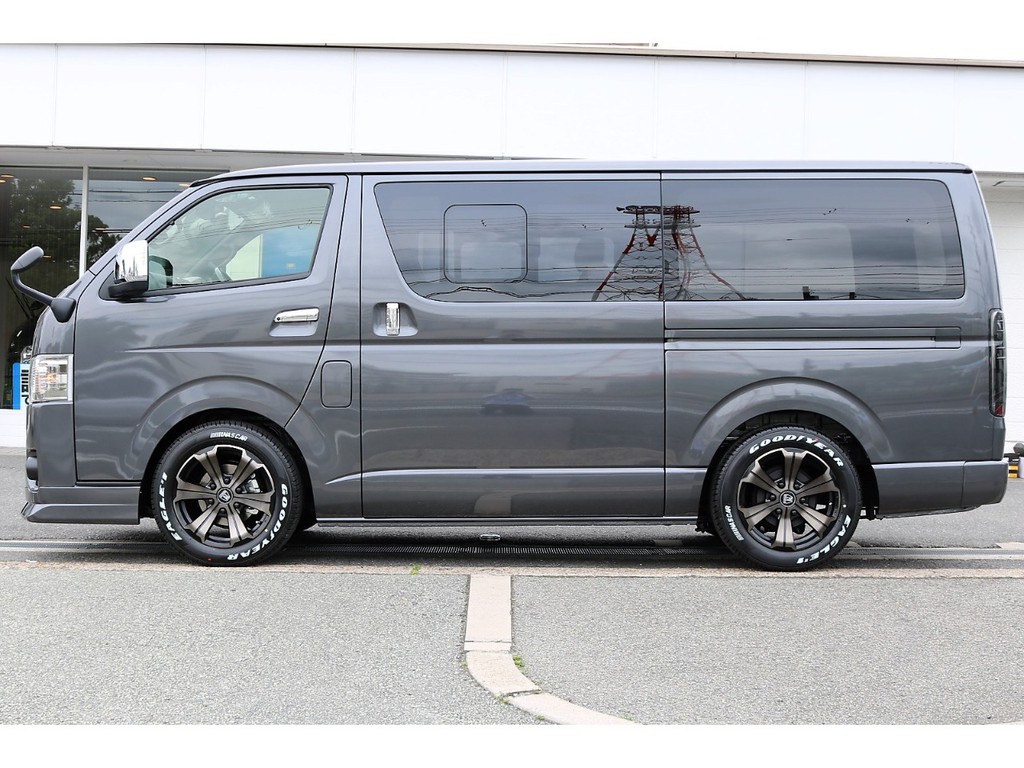 新型ハイエースバン　スーパーＧＬ　ダークプライムⅡ　【新車未登録】　即納可能です！　ＴＥＬ：０７２－７３０－７７６０