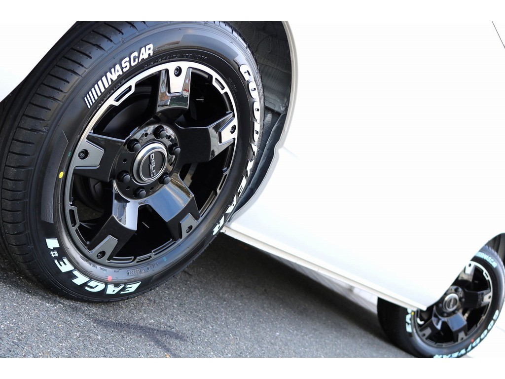 サイドラインを彩るアルミフェイス☆彡