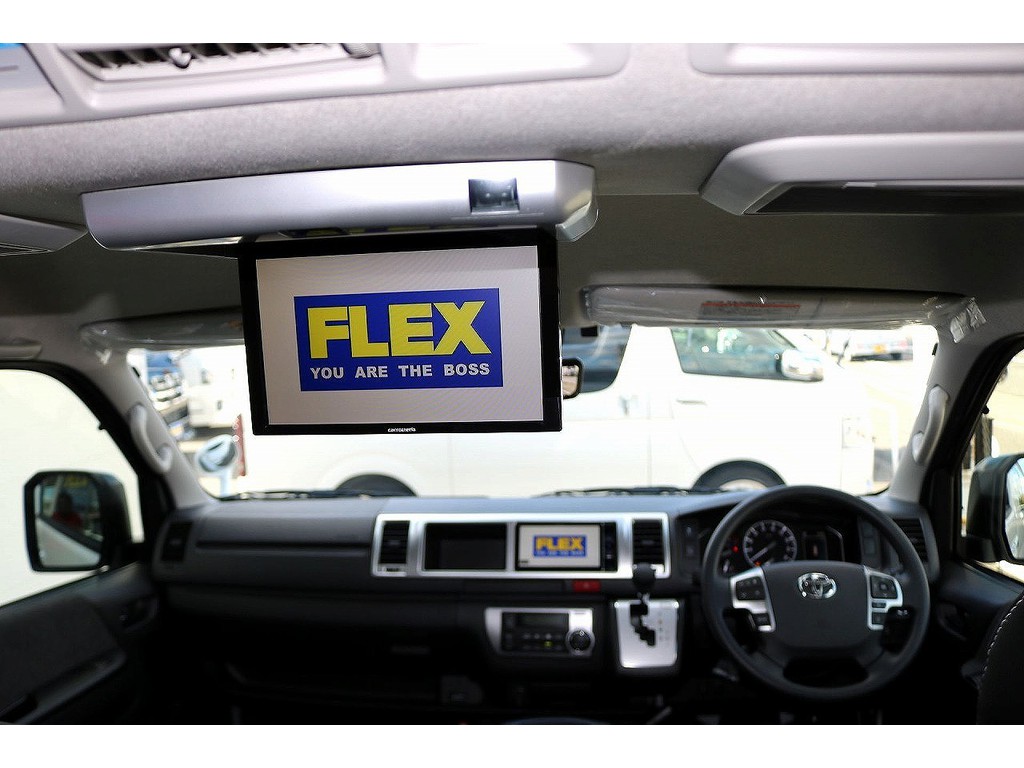 フリップダウンモニター装着済み☆彡