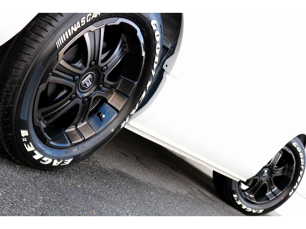 サイドラインを彩るアルミフェイス☆彡