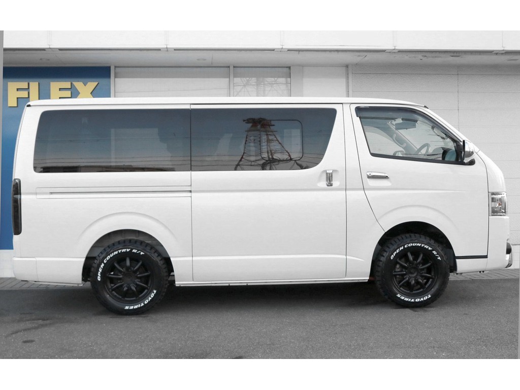 ノーマル車高で悪路走行も楽々クリアですね☆
