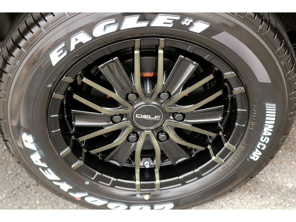 Ｄｅｌｆ０１　16インチ　ナスカーホワイトレタータイヤをセット！！