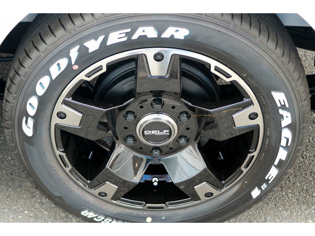 Ｄｅｌｆ０３　１７インチ　ナスカーホワイトレタータイヤをセット！！