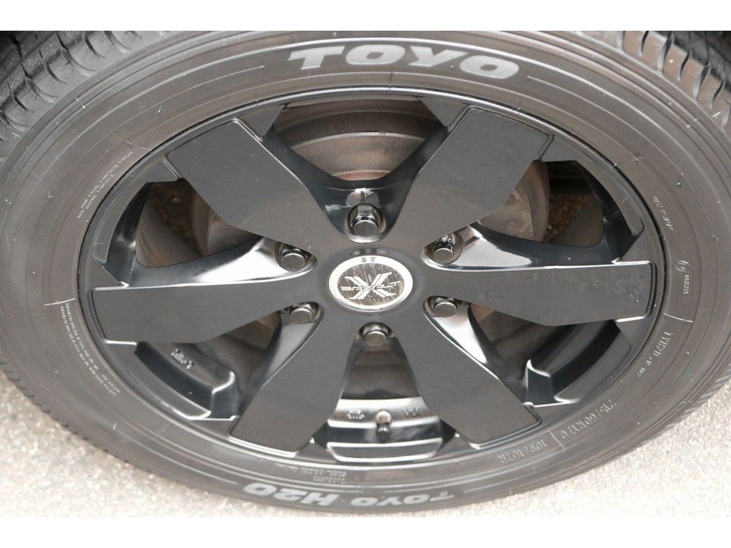 バザルトＸ　17インチ　ＴＯＹＯ　Ｈ２０を装着済み☆彡