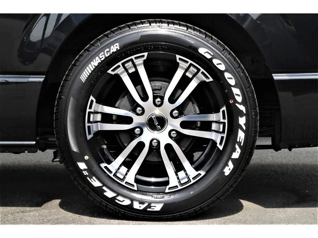 ＦＬＥＸ１７インチアルミホイール×ＧＯＯＤＹＥＡＲ１７インチナスカータイヤ♪