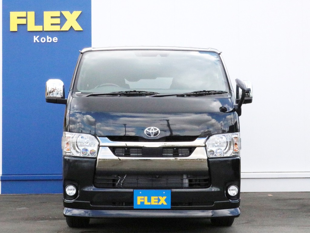 ハイエースVディーゼル２WD【FLEXフローリングパッケージ】でお出かけしましょう！　仕事にもベース車両にも使っていける一台！　現車がある今がチャンスです！　お求めは専門店のFLEX神戸店まで！