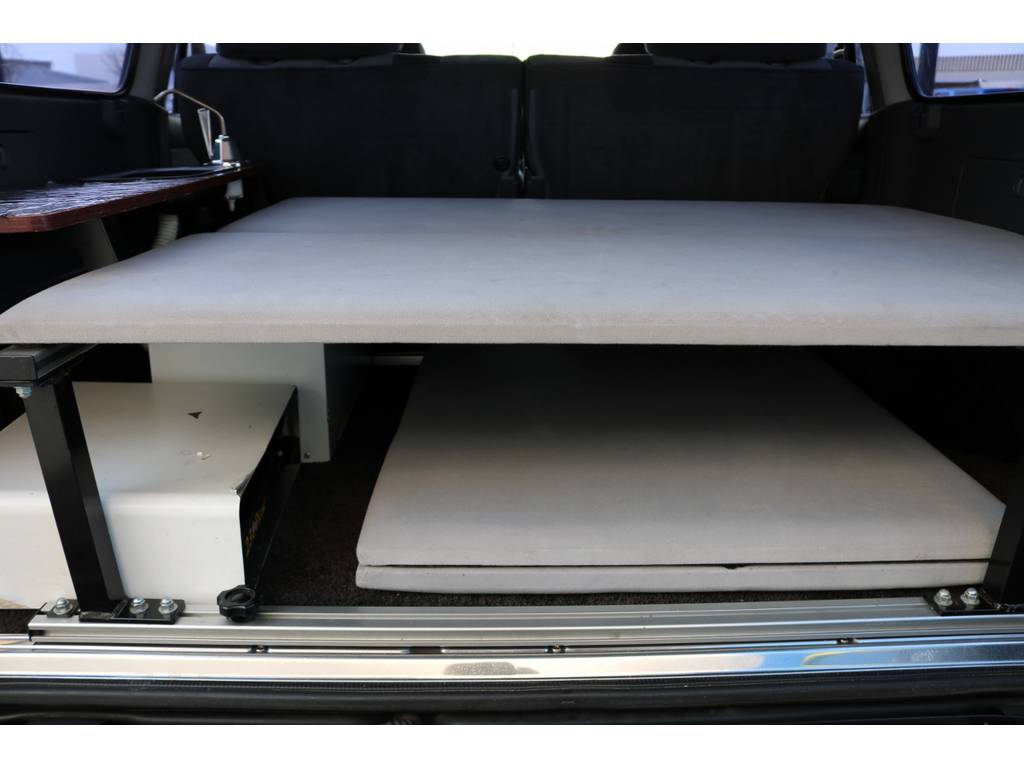 キャンピングＫＩＴ付の８ナンバー登録車になります！８ナンバーですので、２年車検になります！