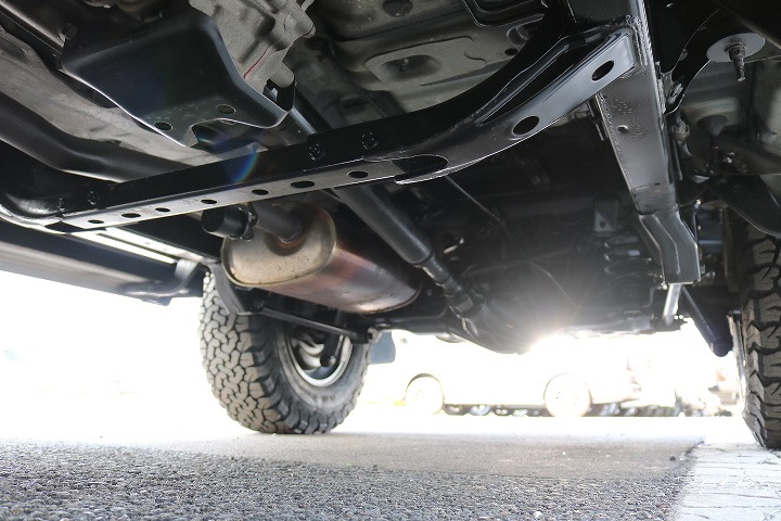 足回りにも大きな錆などは御座いません！追加で防錆塗装などの施工も承ります！