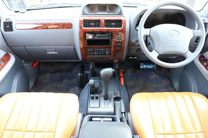 オリジナルシートカバー全席装備済み！