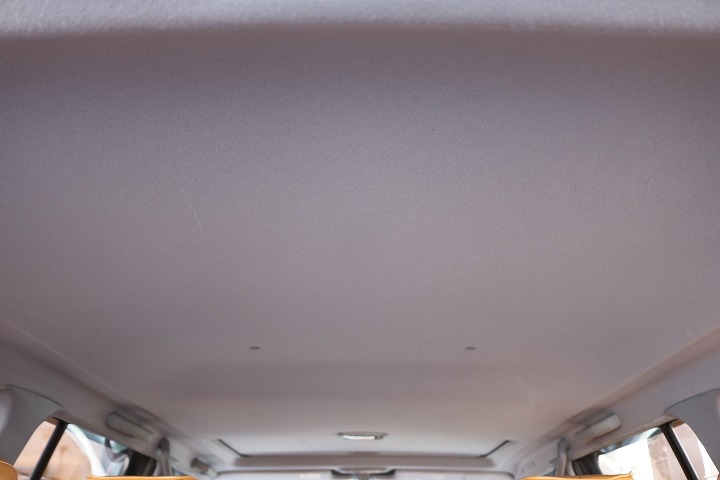 天張りも綺麗に保たれております！