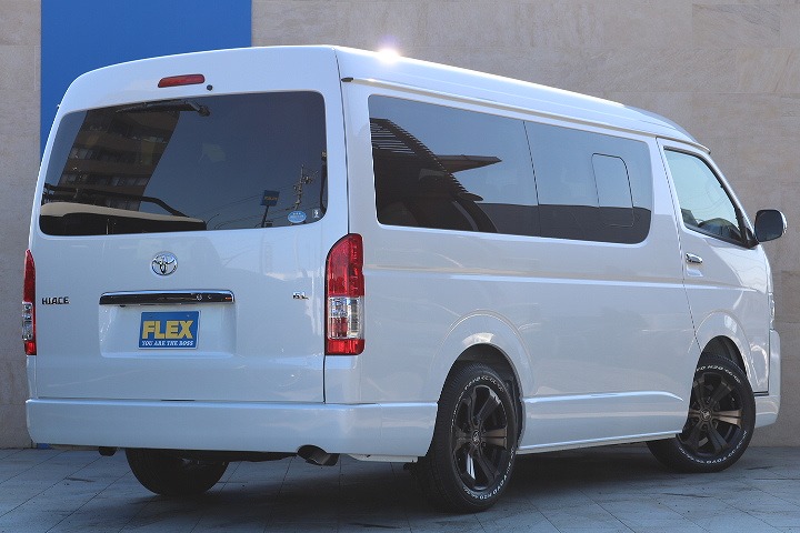 車中泊、キャンプをやられる方にピッタリな１台となっております！