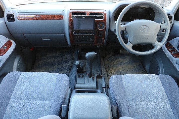 運転席廻り！