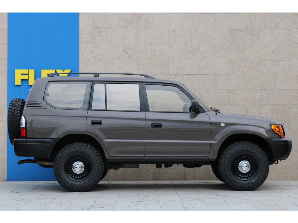 車高はノーマル車高となりますので、男女問わず、運転もしやすいですよ！