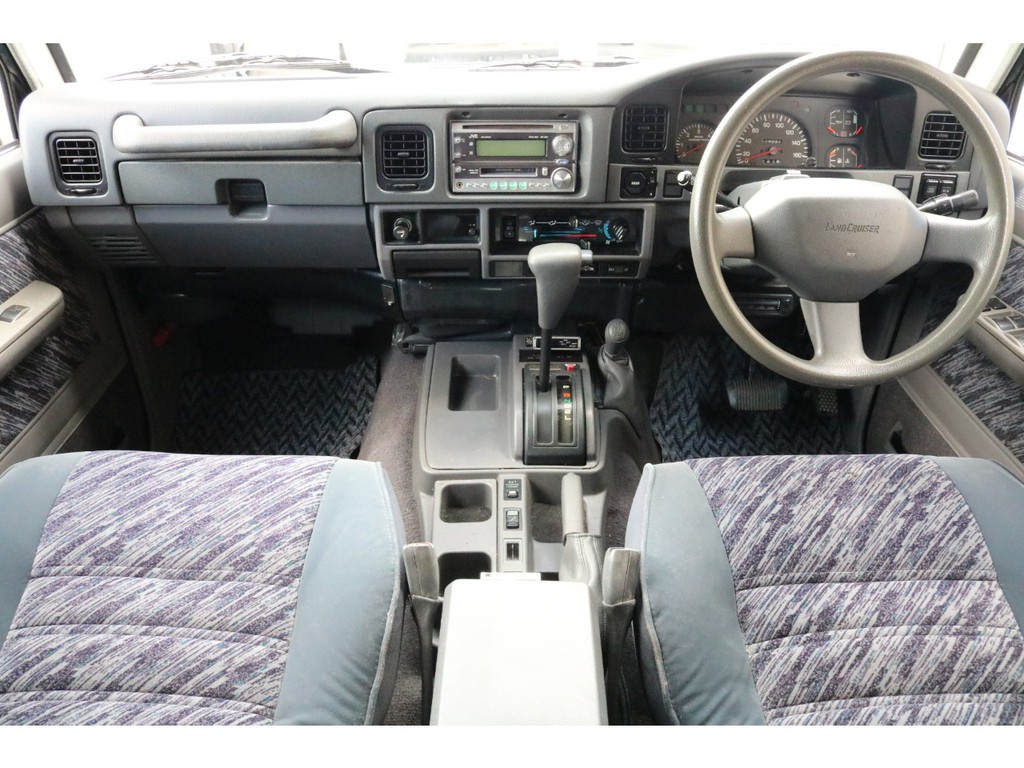 運転席廻り！」