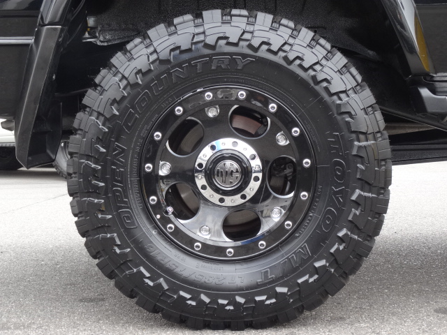 新品MGデーモン１６インチAW＆新品TOYOオープンカントリー　M/T　２６５/７５R１６インストール済みです！