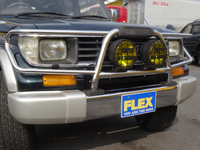 フロントフェイス！純正グリルガード・フォグランプ付きのお車です！