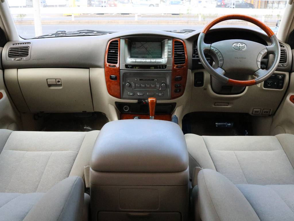 ５速オートマの軽快な走りにオプションデフロックを装備した1台☆車高も高く運転もしやすいです☆
