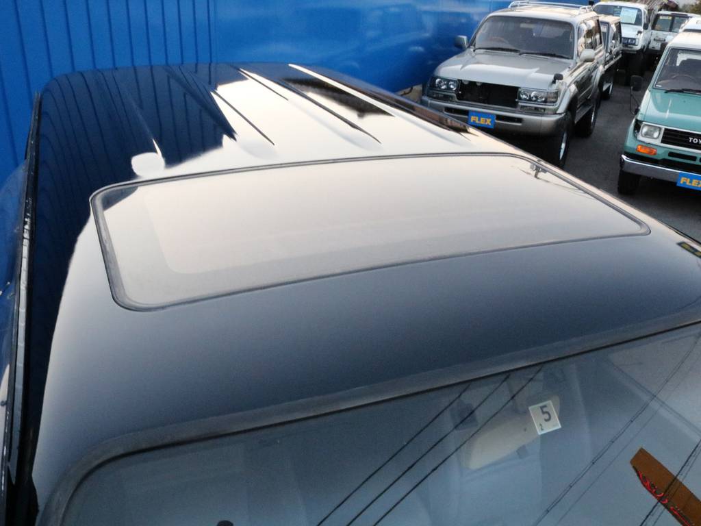 頭金ゼロ１２０回ローンもご用意があります！！ボーナスの併用で月々１万円で愛車を選べます！！