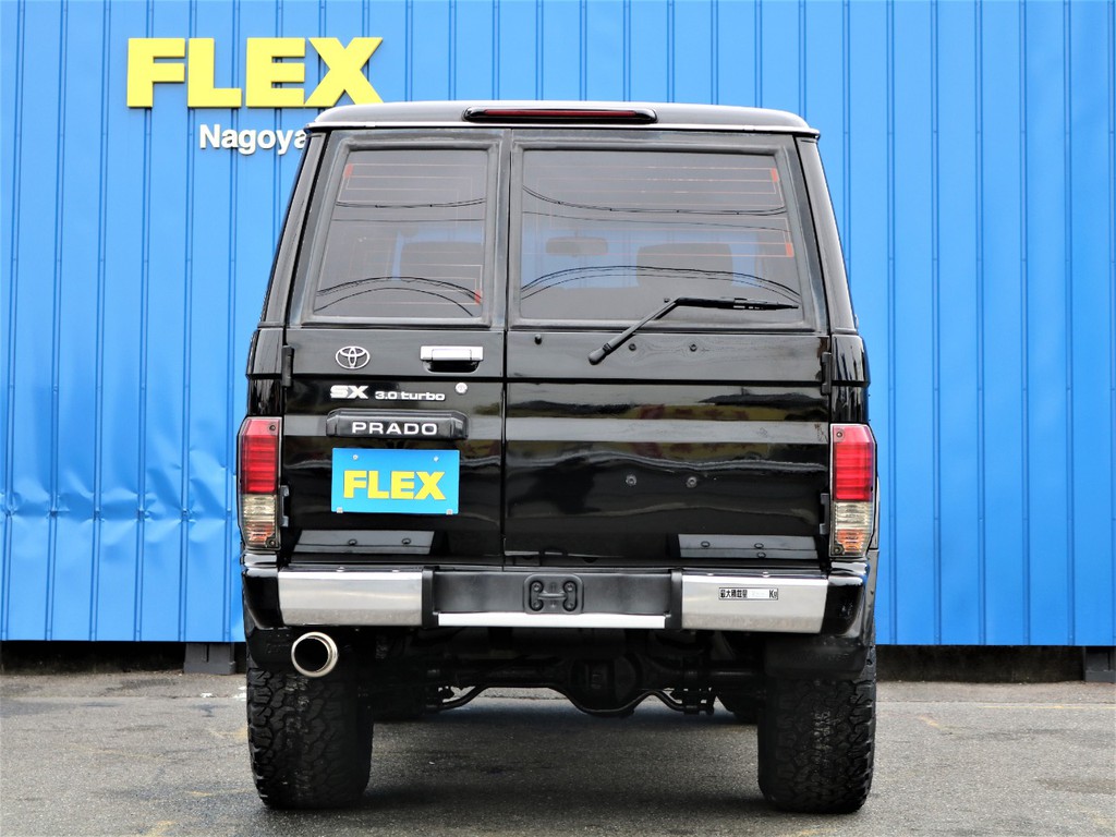 ＦＬＥＸｓｔｙｌｅのオリジナルマフラーがちらりと美しいバックショットです。