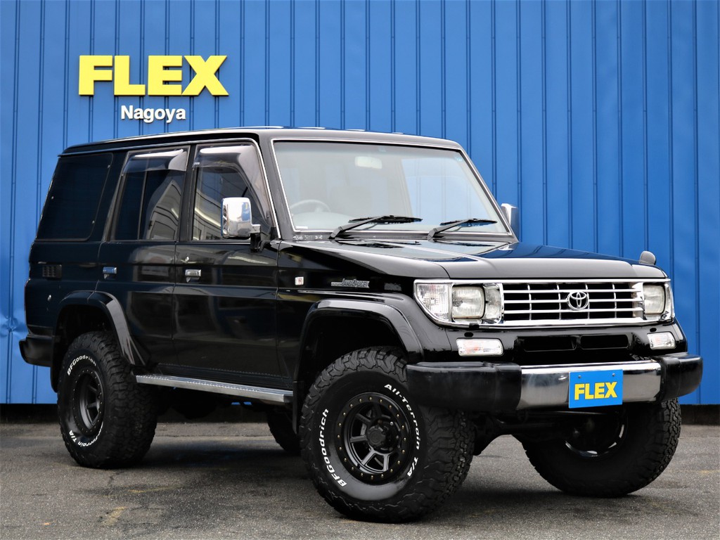 TOYOTAロゴグリルやLEDヘッドなどの追加カスタムも承ります！！
