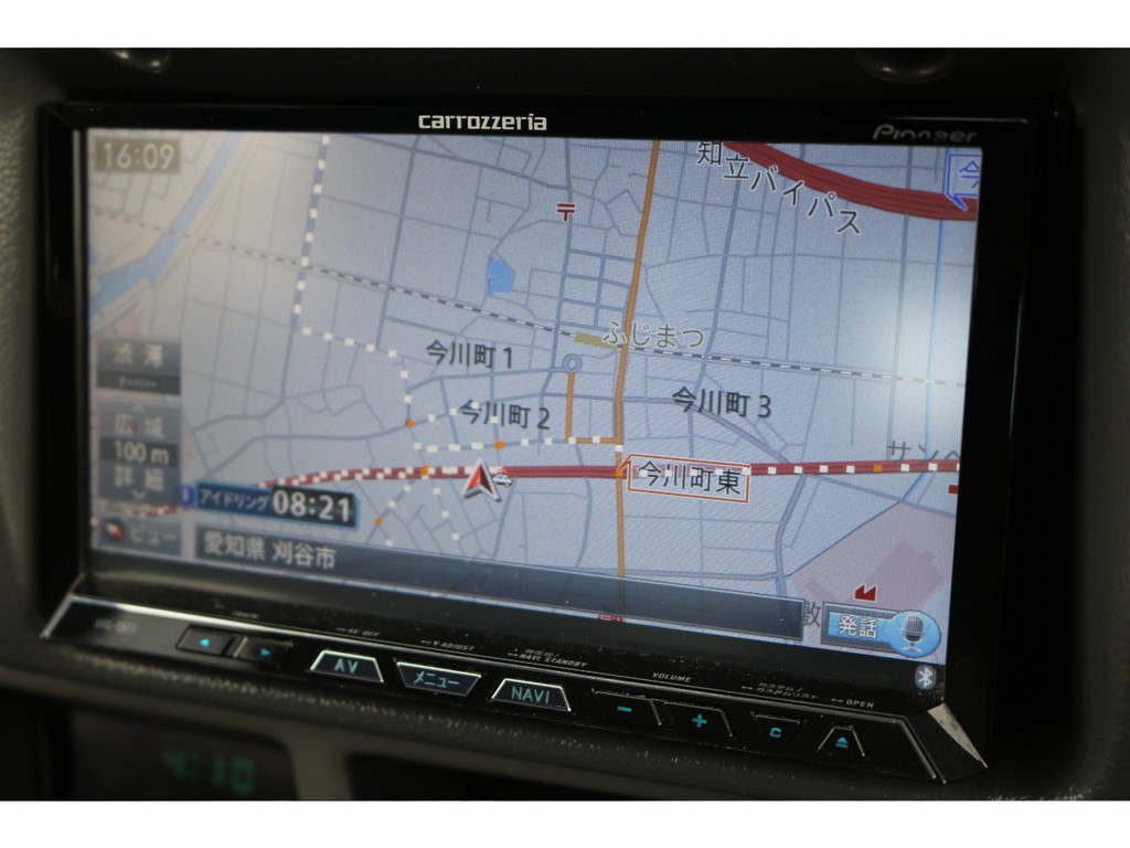 カロッツェリア製ナビをインストール済みになりますが、その他のナビへの交換も可能です！！