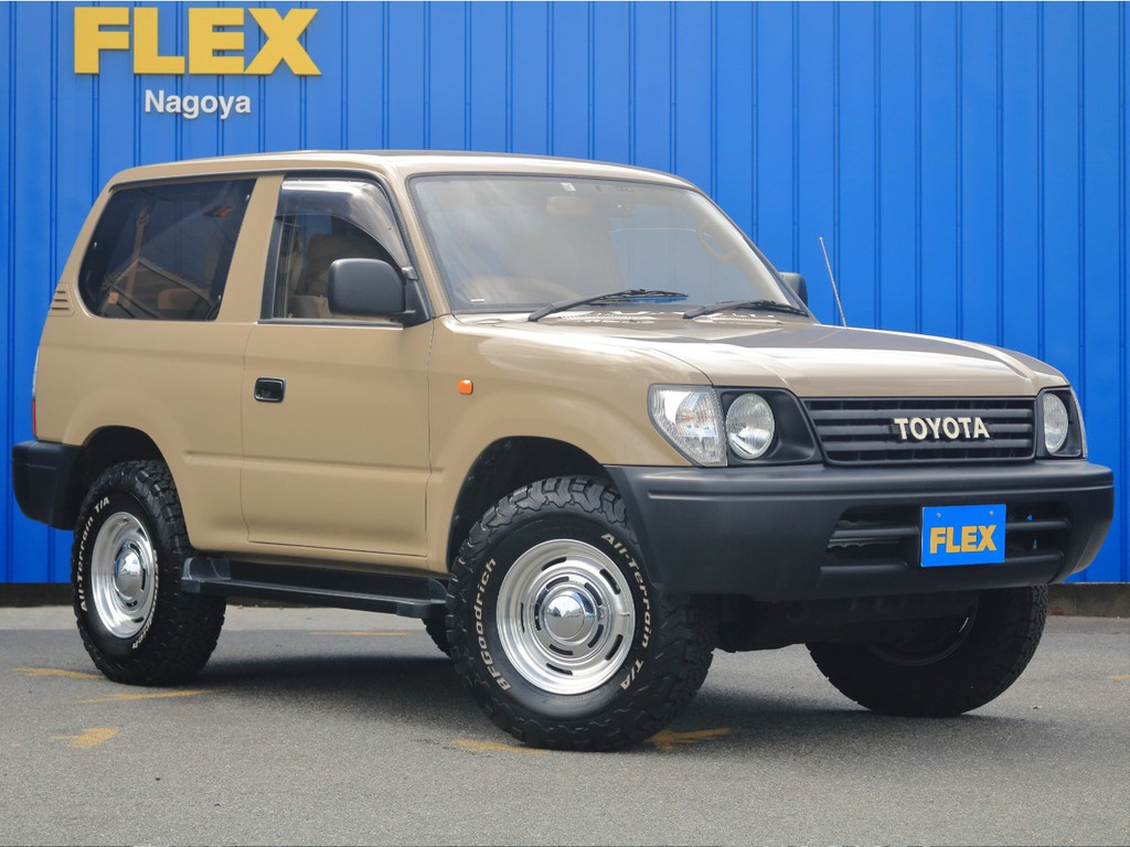 車両重量が1720kgです。約2トン未満のお車になりますので、車検の時に掛かる、重量税が50400円となります。